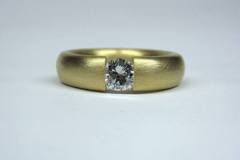 Ring Gelbgold 750 / Brillant